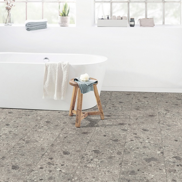 EGGER PRO KINGSIZE AQUA+ 8/32 4V+1V Grey Triestino Terrazzo Laminált padló