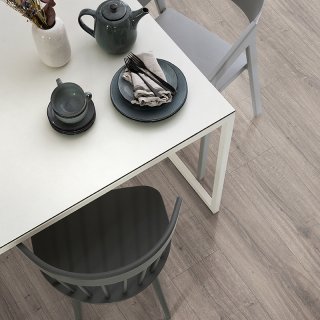 EGGER PRO LARGE 8/32 4V Grey Sherman Oak Laminált padló